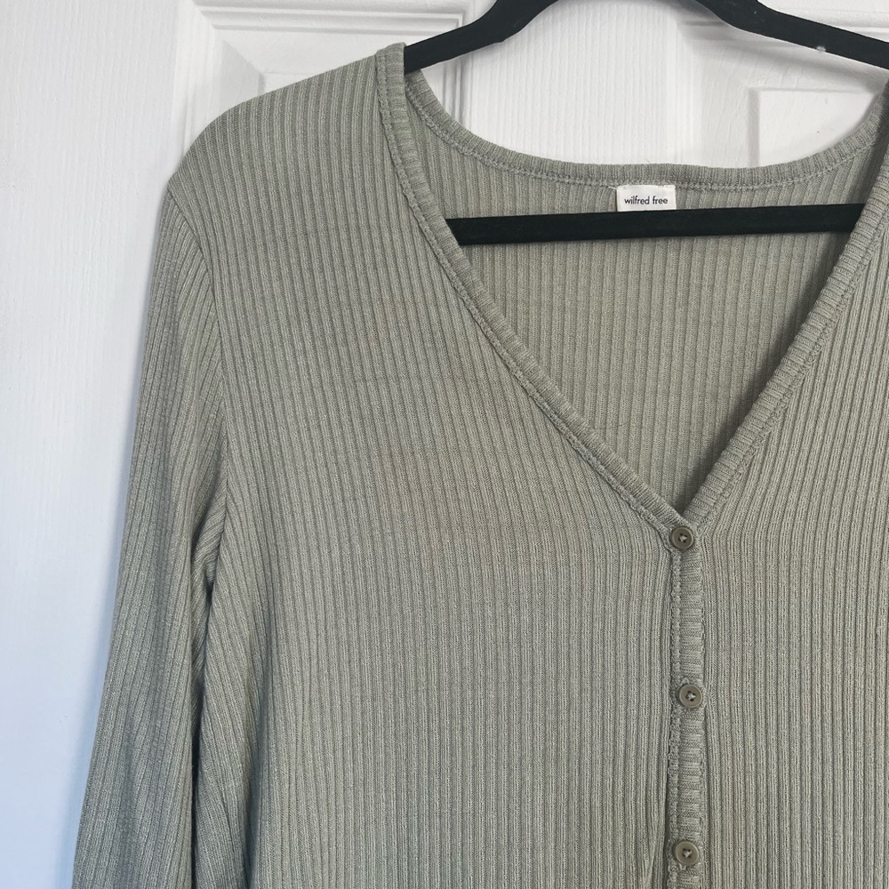 NWOT Aritzia Blouse